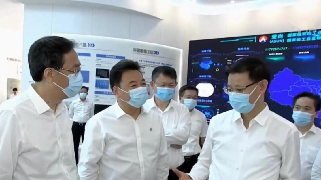江苏省委副书记、省长许昆林考察龙八long8科技